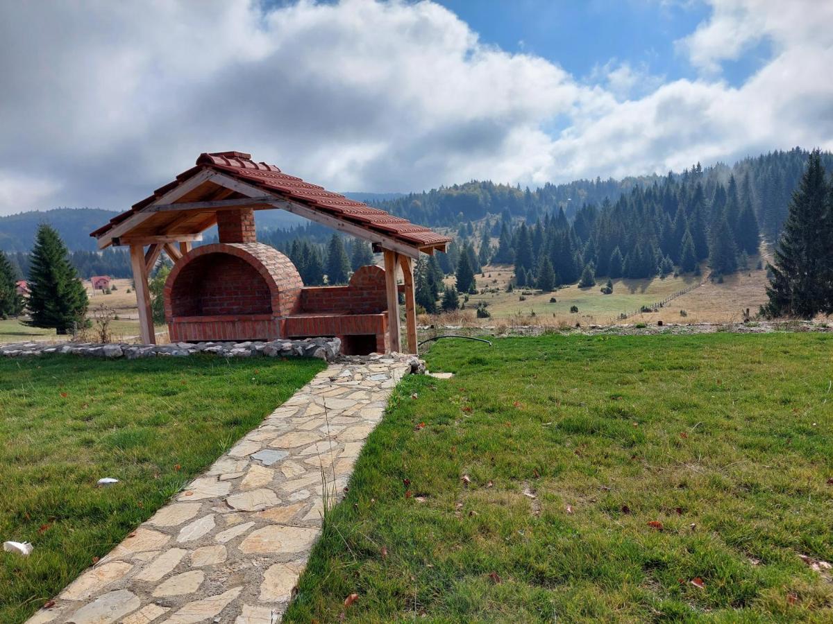 Vila Gold Hill Sekulic Exteriér fotografie